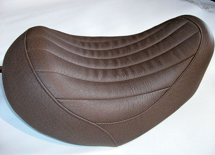 Sattlerei Stein Sitzbank