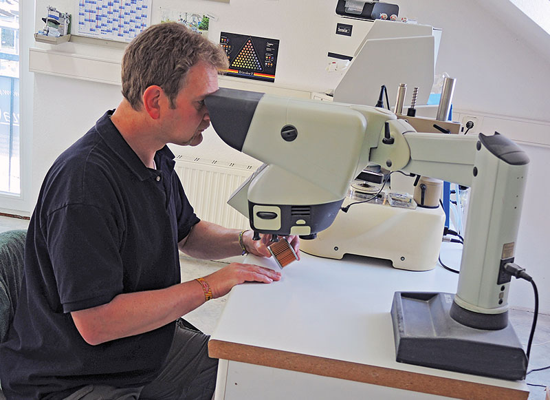 Filtervlies unter dem Elektro Mikroskop