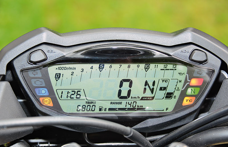Suzuki GSX S1000 ABS 2015 Cockpit