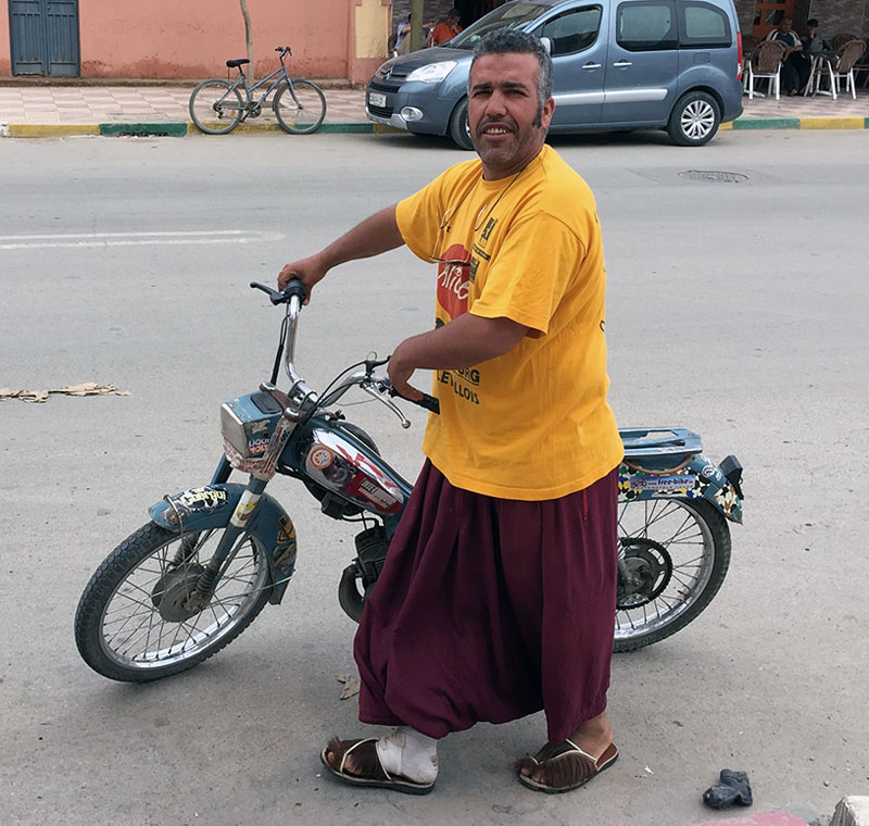 Teppichhaendler Bachir R1200GS und Tenere in Marokko