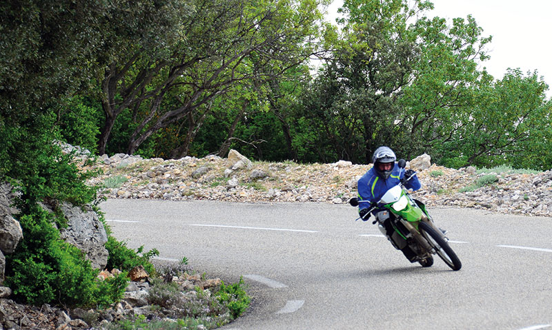 Kawasaki KLX250 in Suedfrankreich
