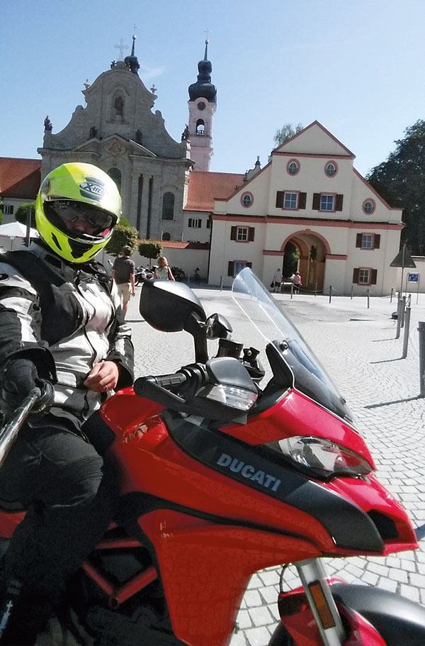 Selfie mit Ducati Multistrada 1200 S Modell 2015