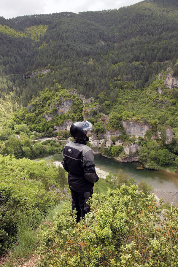 Blick ins Tal in den Cevennen