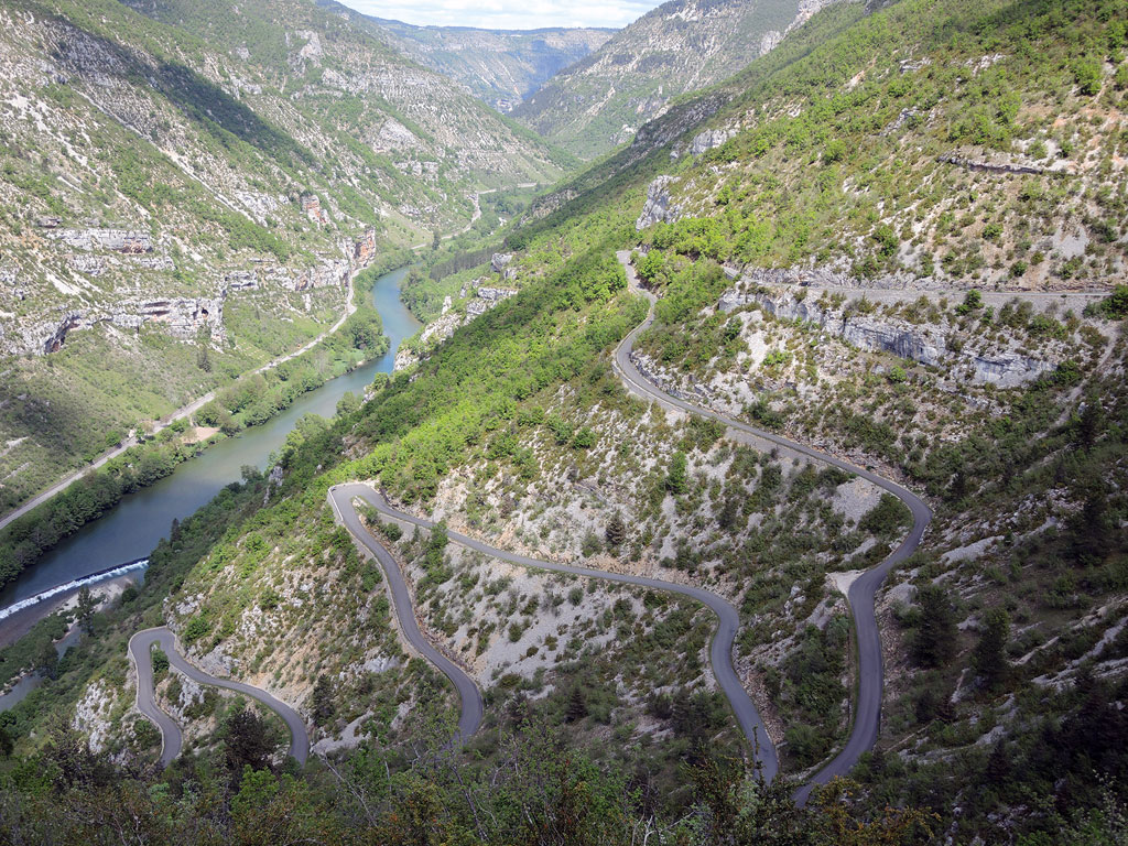 Serpentinen oberhalb von La Marlene