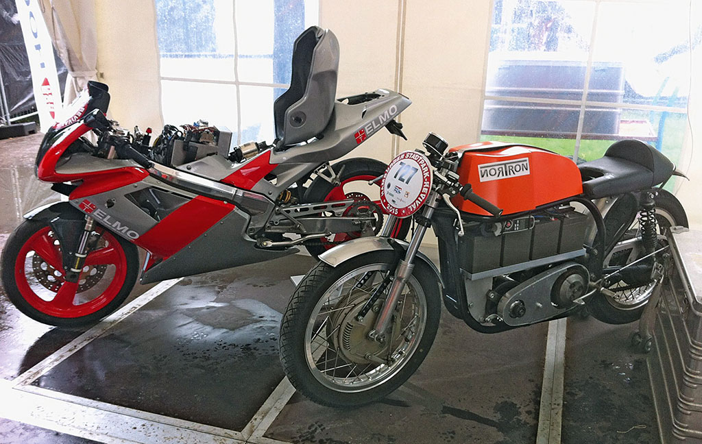 ELMO und NORTRON im Hochbahn Zelt beim HH Stadpark Revival