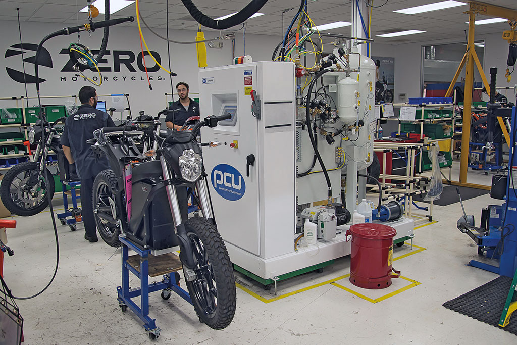 Zero Werksbesichtigung Montagestrecke