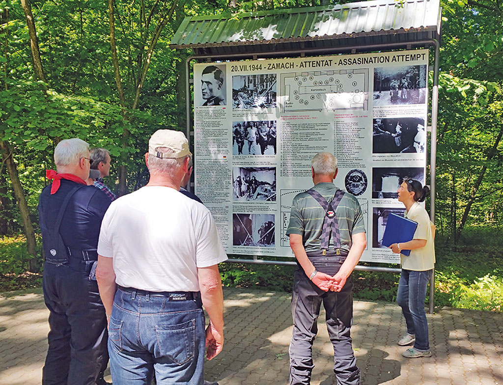 Wolfsschanze mit Fuehrung Motorradtour Ostpreussen Masuren