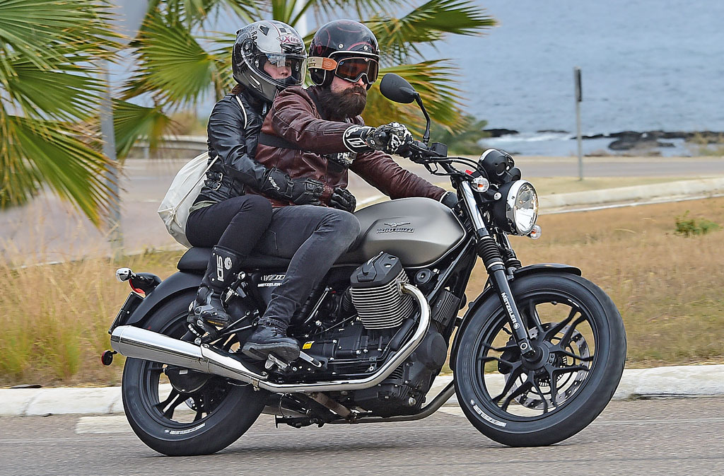 Moto Guzzi V7 II ABS Spezial Sozia