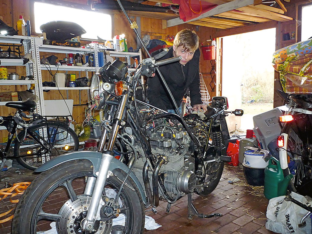 Kawasaki Z750 Bj1982 Startversuch