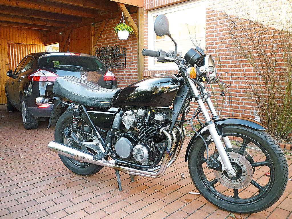 Kawasaki Z750 Bj1982 fast zusammen