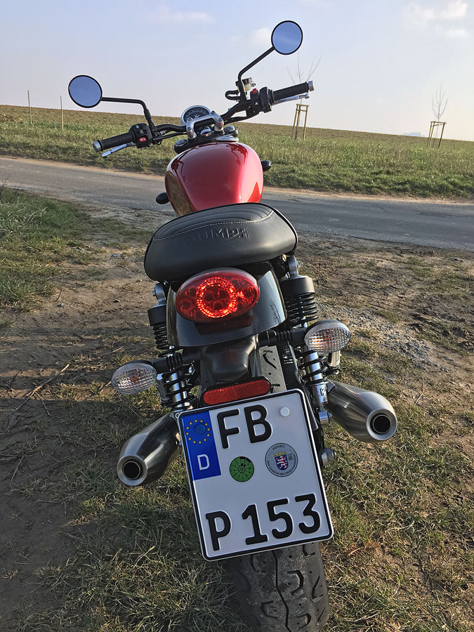 Triumph Street Twin 900 Heck