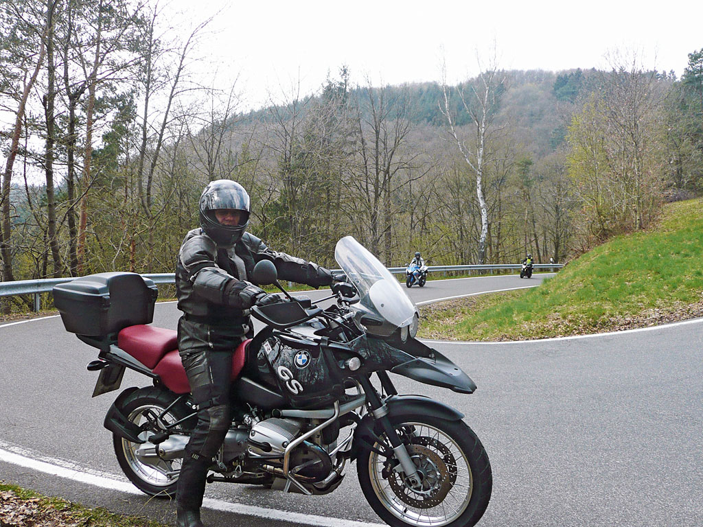 Kurvenspass in der Eifel
