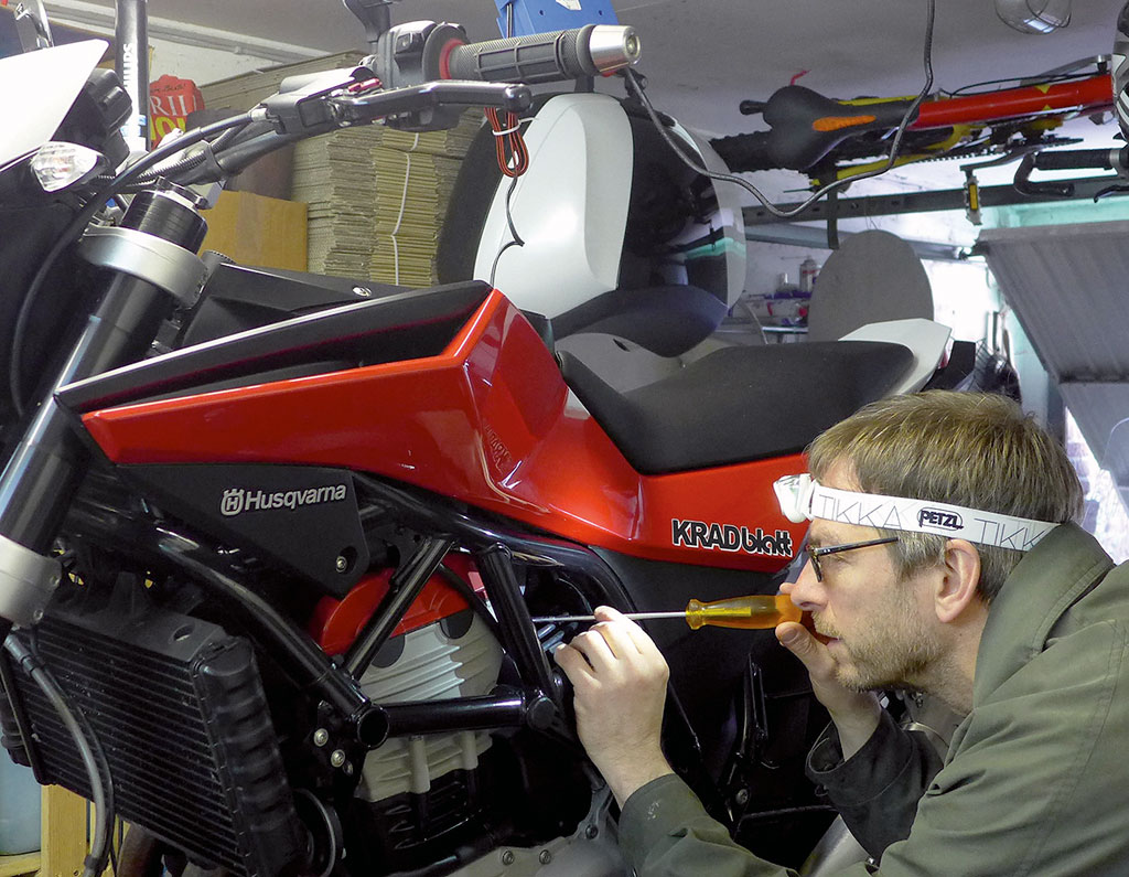 Petzl Tikka in der Werkstatt