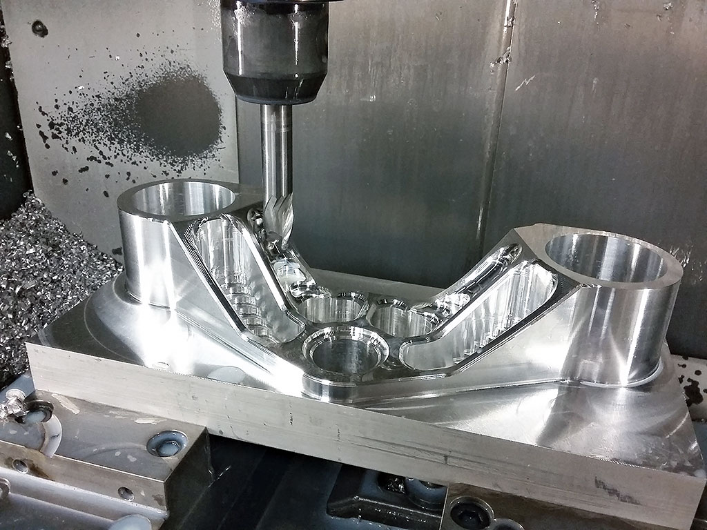 Honda CX500C Cafe Racer Gabelbruecke fraesen