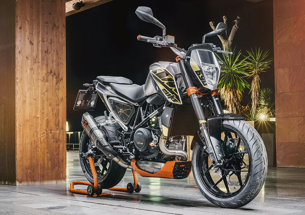 KTM Duke 690 gepimpt mit Power Parts
