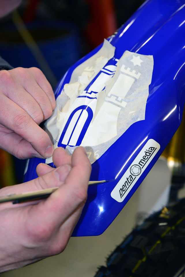 Aufkleben mit Transferfolie