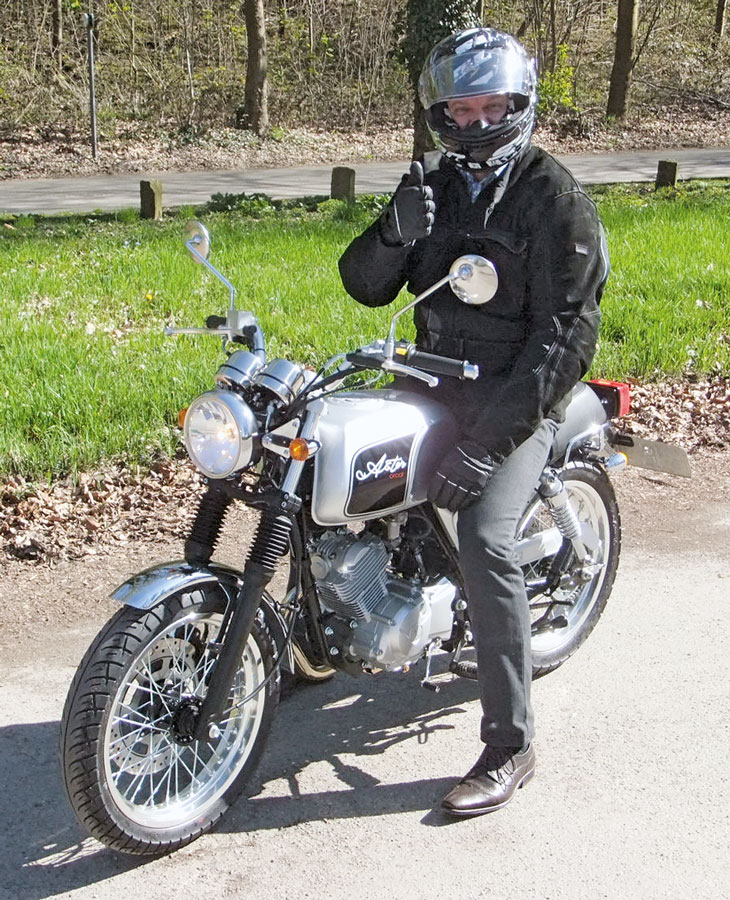 Orcal Astor Cafe 125 Front