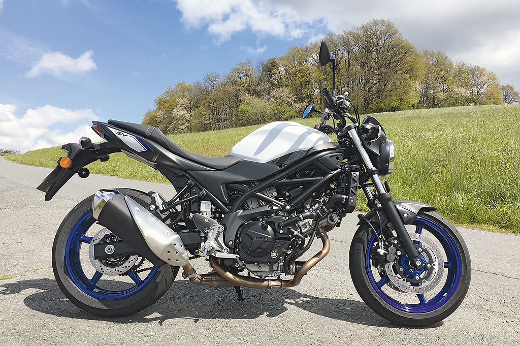 Suzuki SV650 2016 rechts