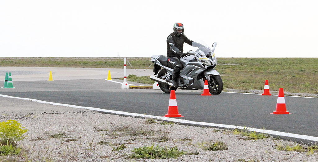 Um das gegenueber dem Vorgaenger verbesserte Handling zu verdeutlichen, gab es einen Handling Parcours