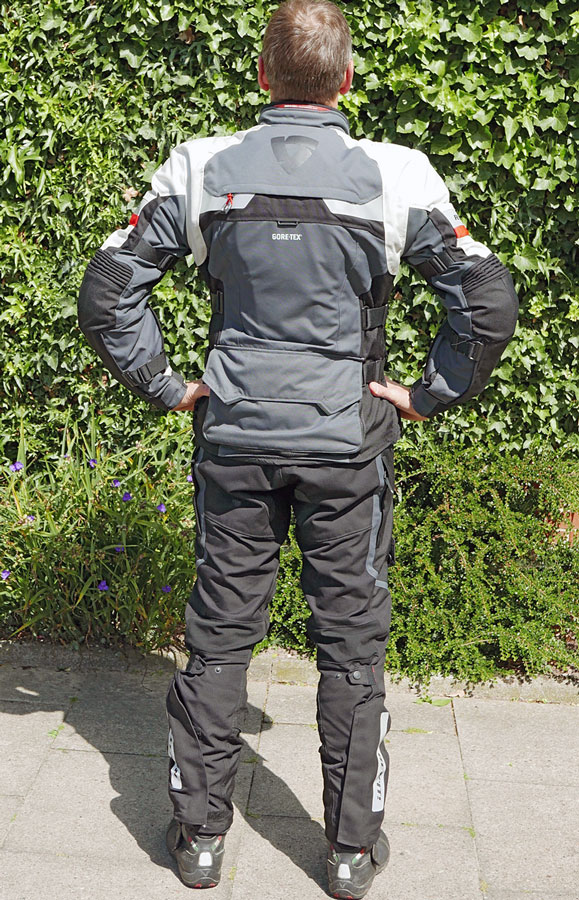 Revit Defender Pro GTX Rueckansicht