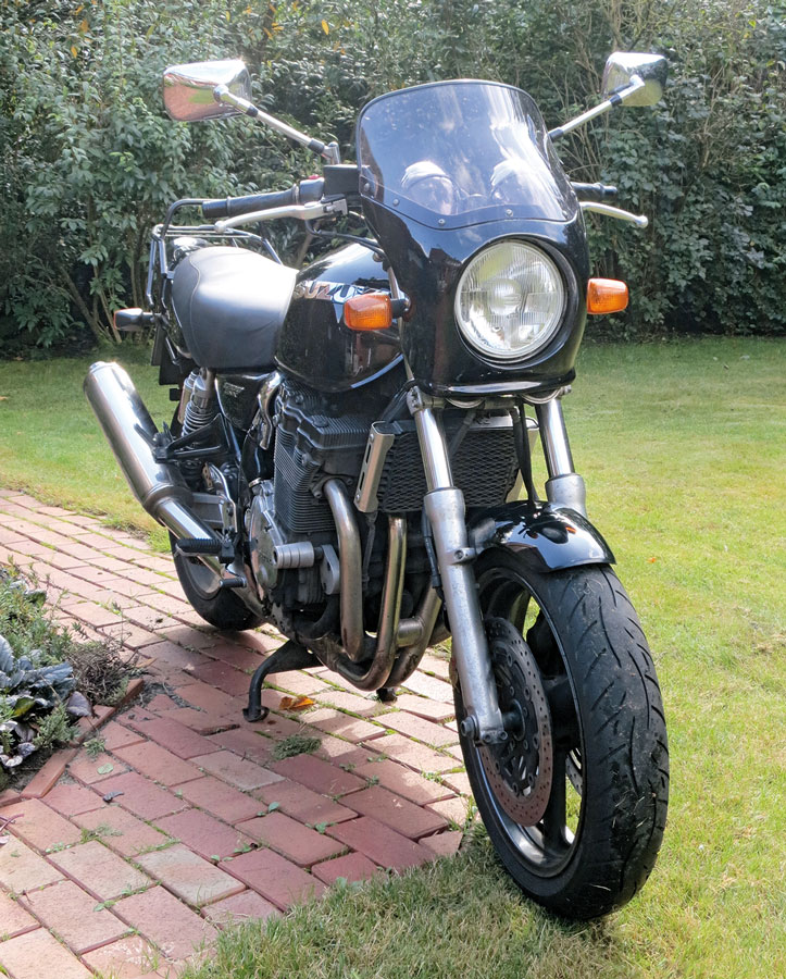 Suzuki GSX1200 Front