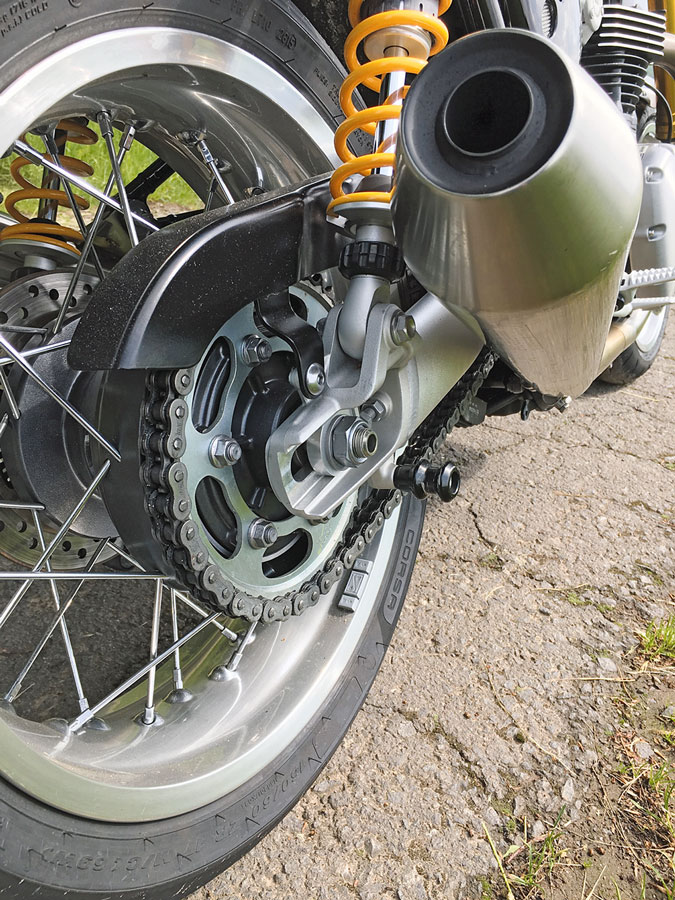 Triumph Thruxton R Kettenspanner