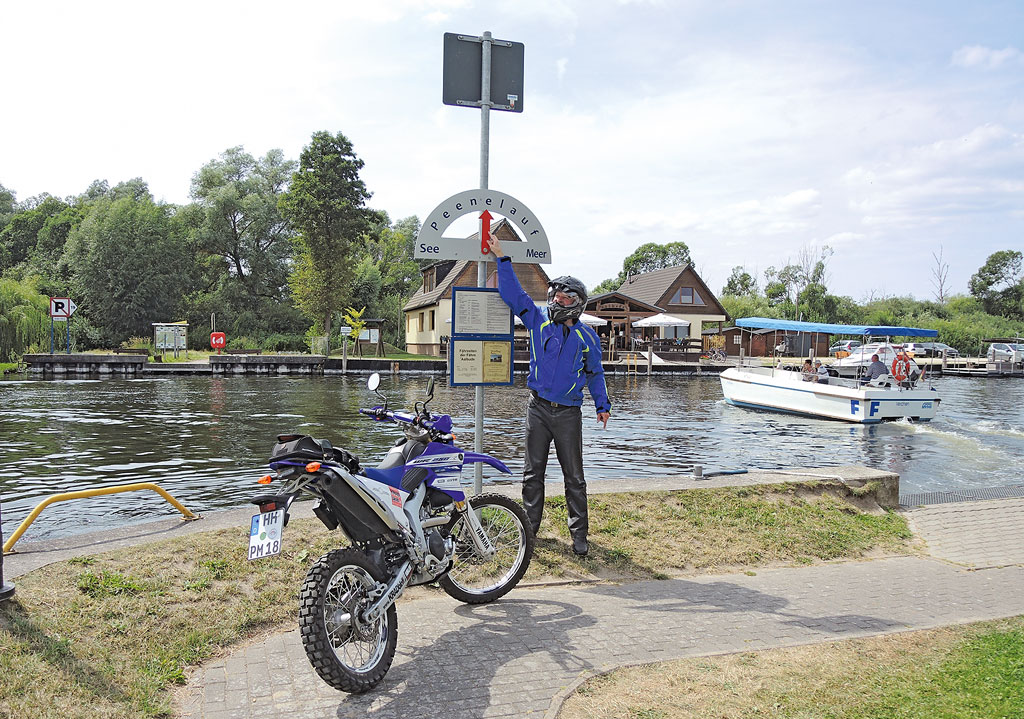 Anleger Faehre Peene