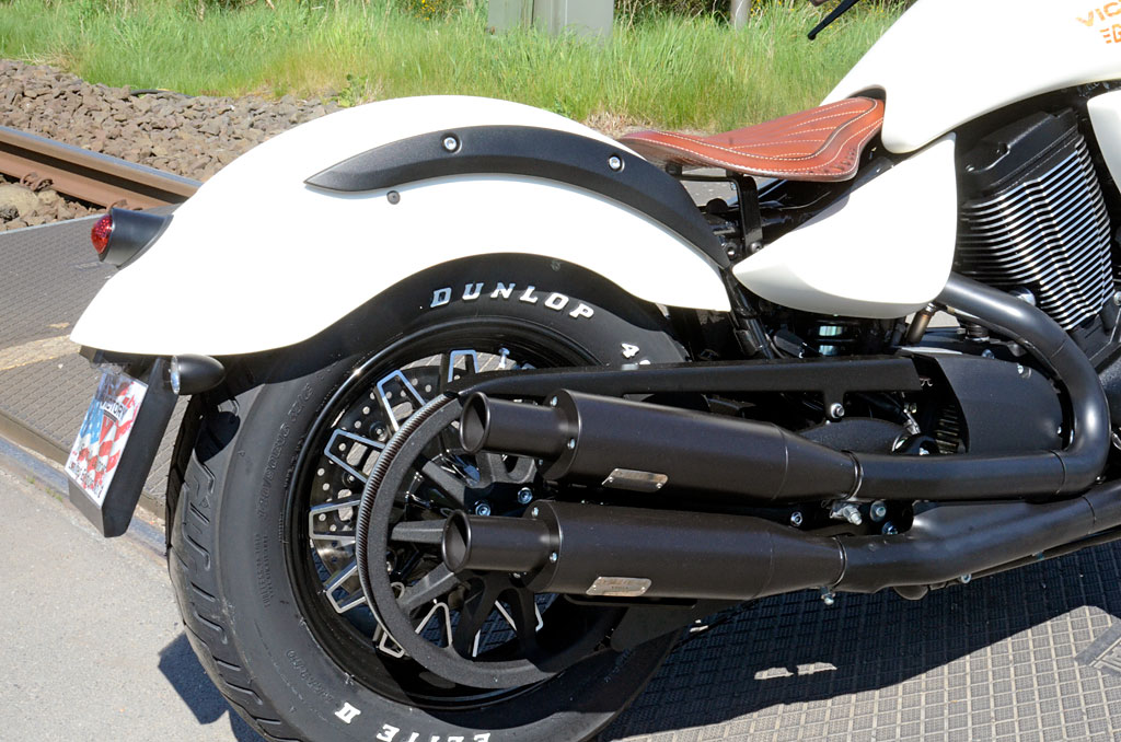 Victory Gunner Schollys Umbau Auspuffanlage