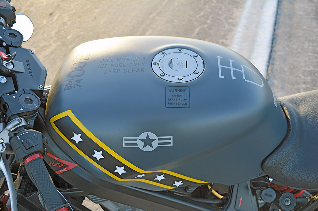 Motorholik Honda NTV650 Umbau Decals