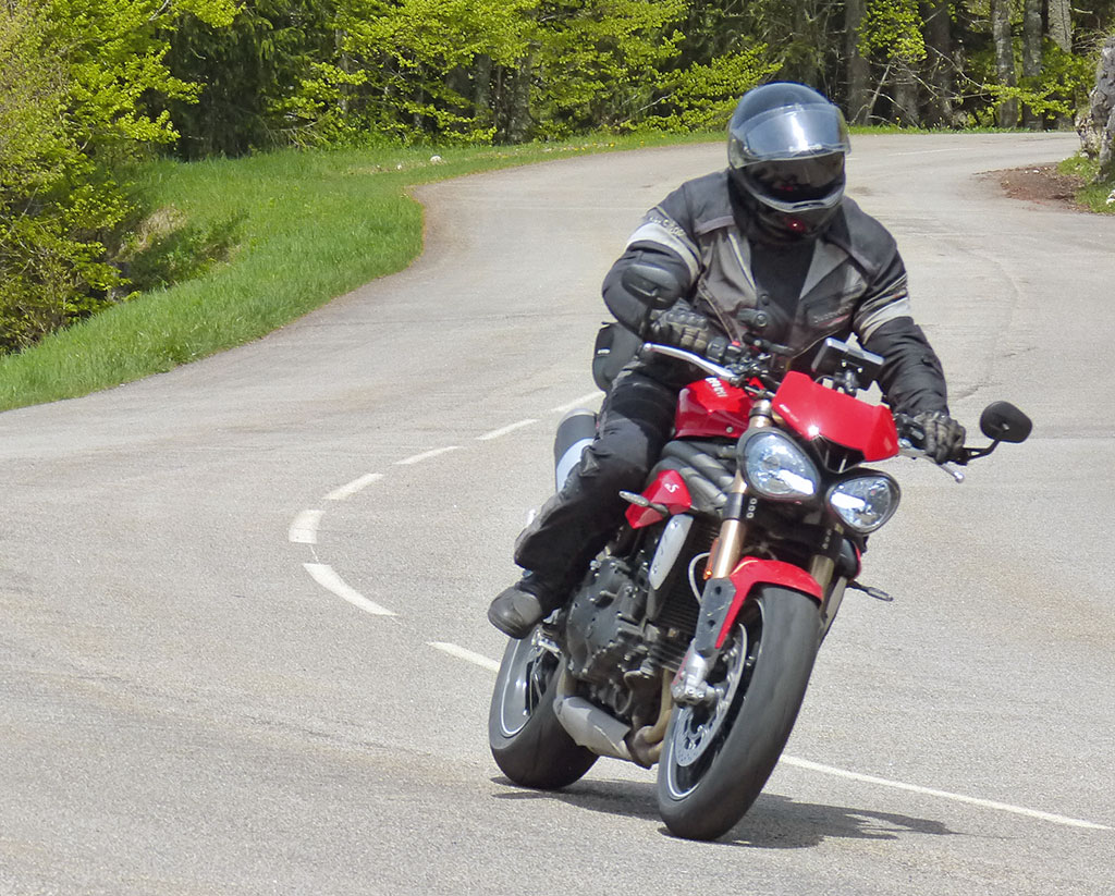 Triumph Speed Triple 2016 Front