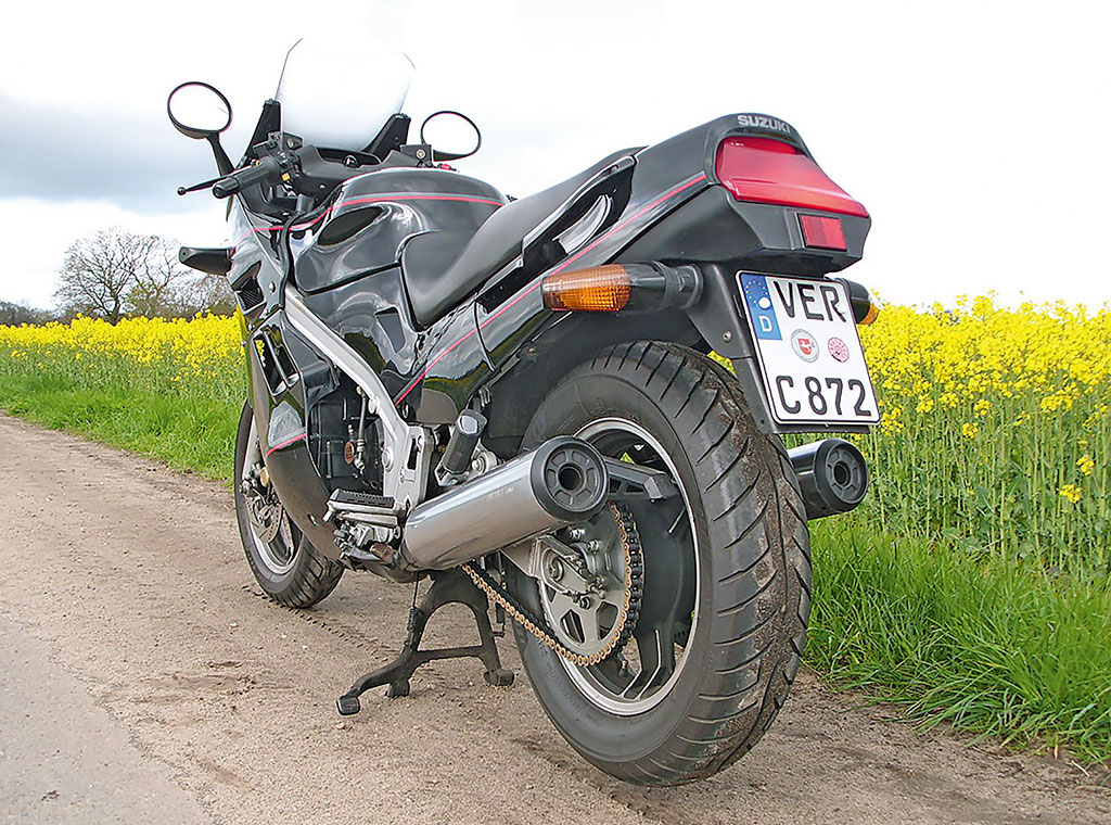 Suzuki GSX 1100F Heck