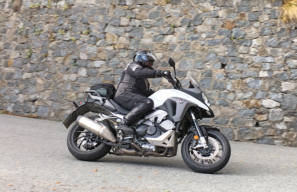 Honda VFR 800 X, Modell 2016