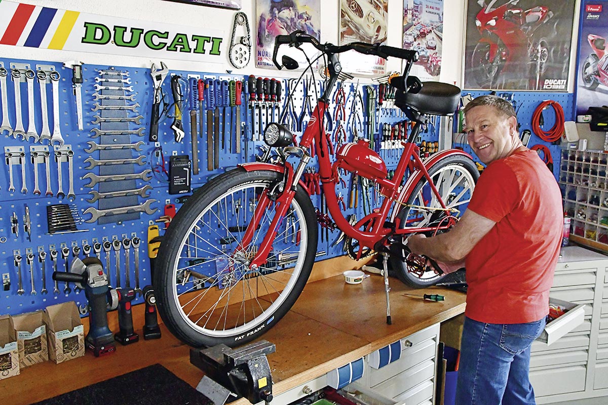 Motophil: Ralf Friedrichs, Inhaber des Hotel-Restaurant Hüllen Motophil: Ralf Friedrichs, Inhaber des Hotel-Restaurant Hüllen