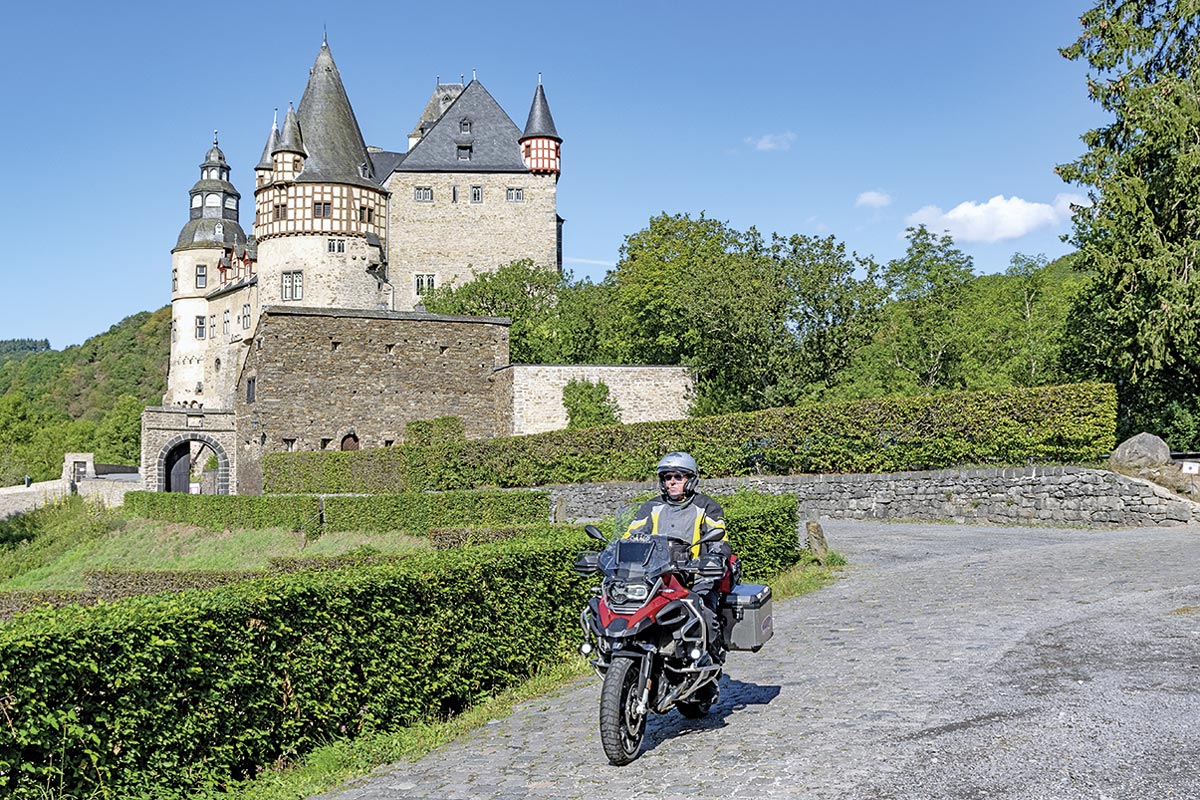 Schloss Bürresheim nordwestlich von Mayen Schloss Bürresheim nordwestlich von Mayen