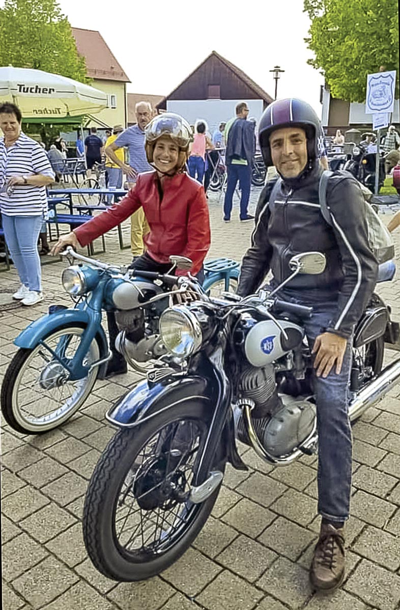 Silvana und Fritz mit ihren NSU