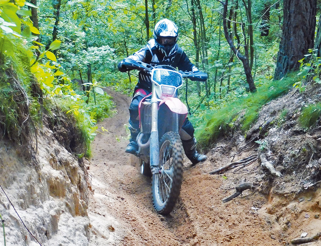 Schmaler Weg - Endurotour Mecklenburg Vorpommern