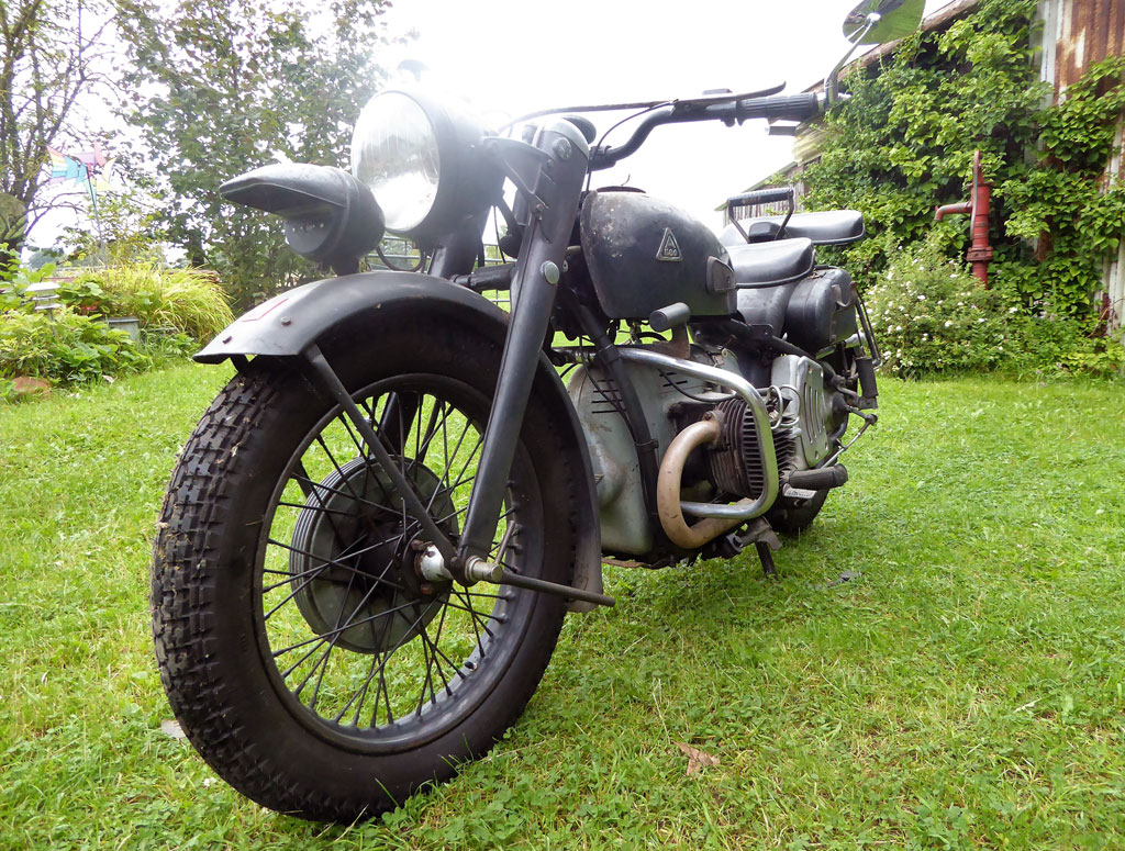 Tarnlicht für Einsatzfahrt - Condor A580 Bj. 1949