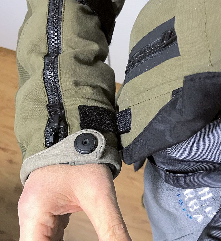 Ungewollter Klett-Kontakt an REV'IT Urban Sand