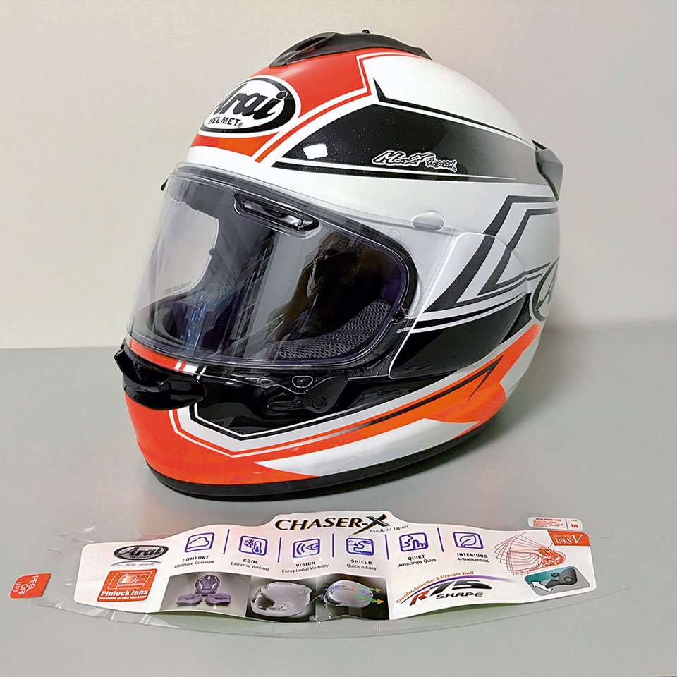 Arai Chaser X im Shaped Red Design