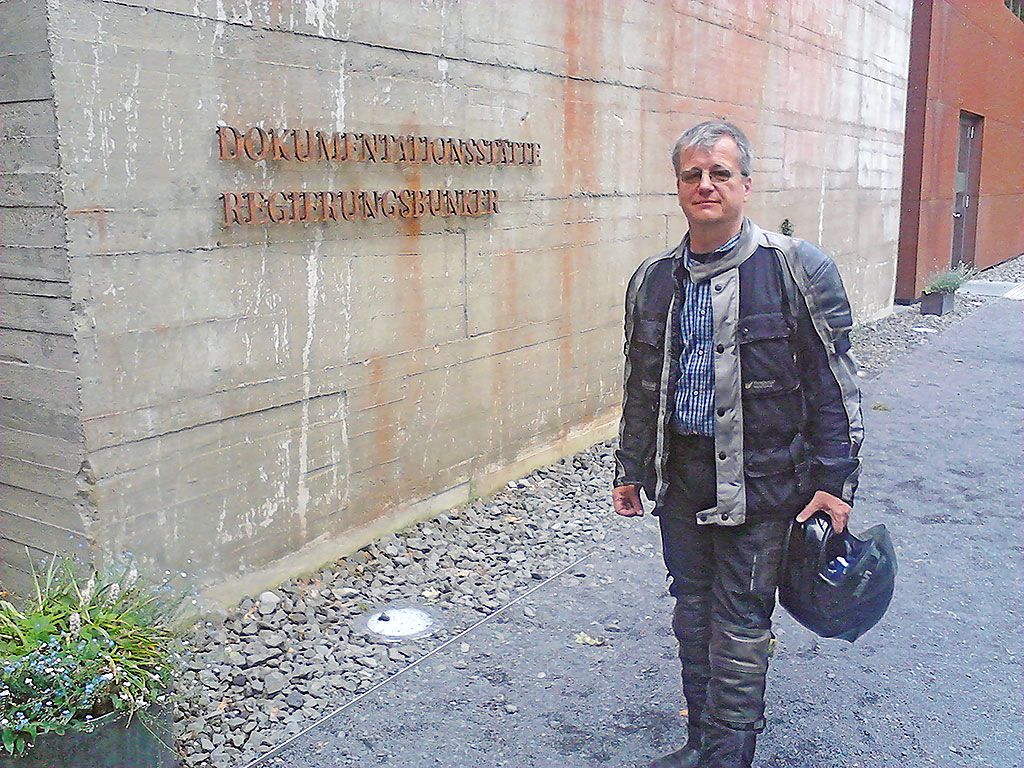 Eingang der Dokumentationsstätte Regierungsbunker