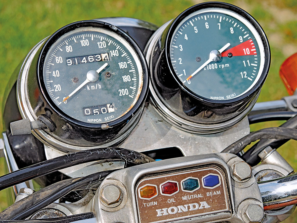 Cockpit - Honda CB 500 Four