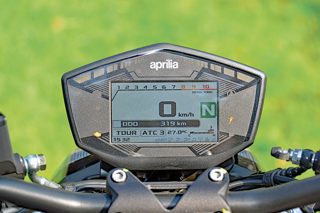 Cockpit - Aprilia Shiver 900, Modell 2018