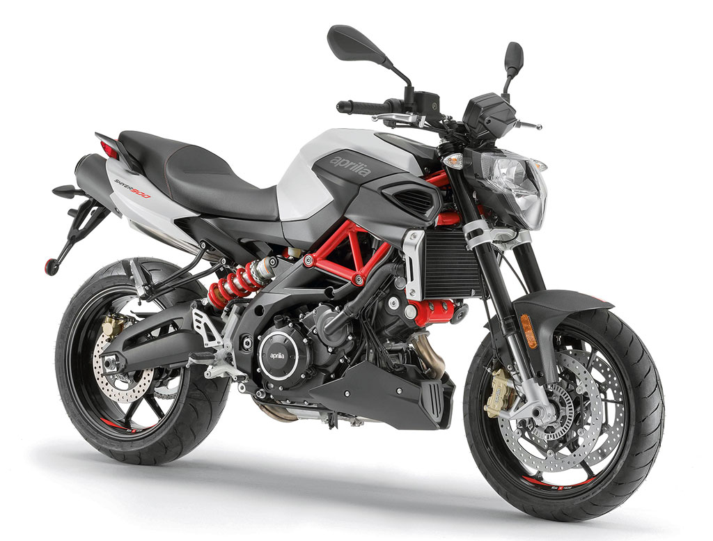 Auch in weiß sehr schick: Aprilia Shiver 900, Modell 2018