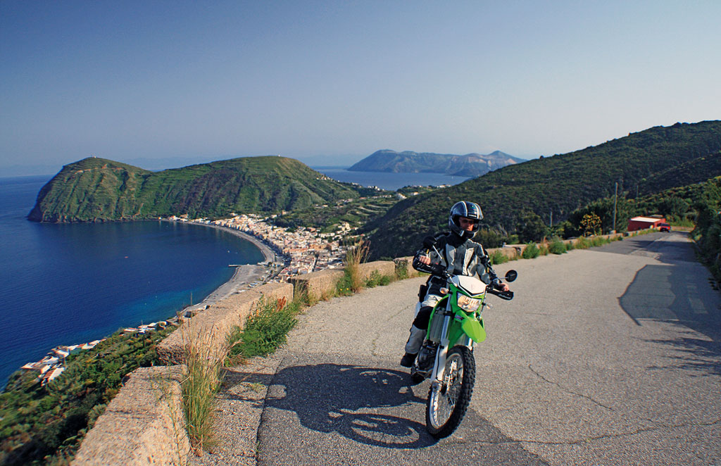Mit dem Motorrad auf den Liparischen Inseln © Tina & Kai Sypniewski