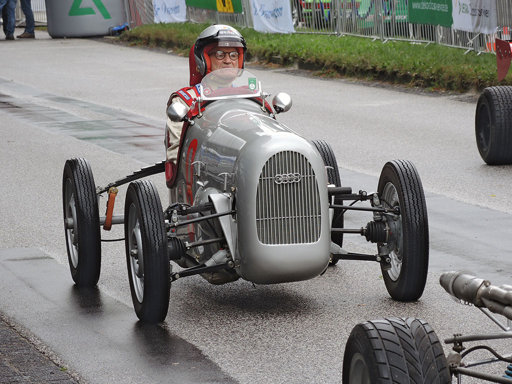 Geringen Wertverlust hat der Skoda Superb Combi