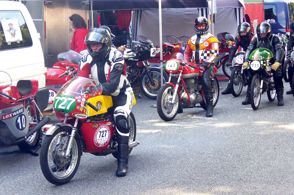 Peter Vogt mit der HTL-Maico beim Stadtpark Revival am Vorstart