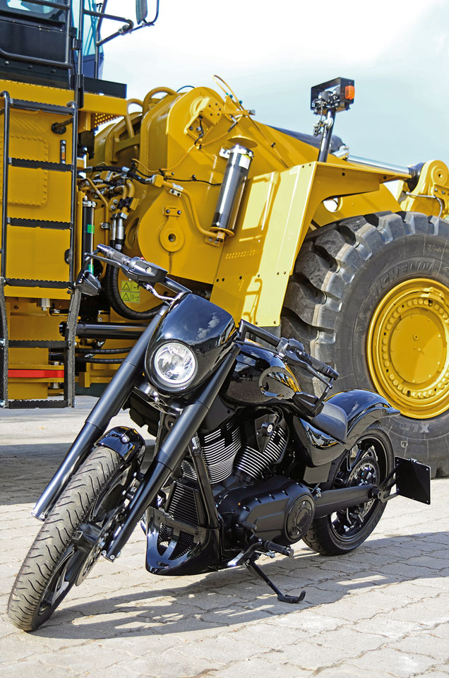 Victory Vegas Hot Rod Front