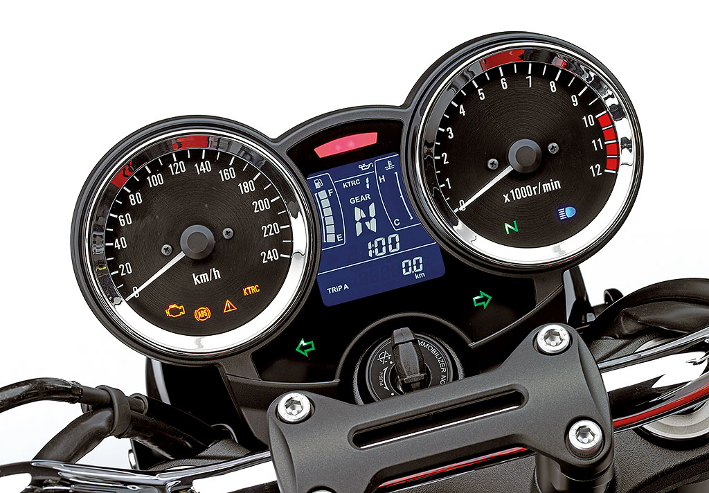 Kawasaki Z 900 RS, Modell 2018, Cockpit