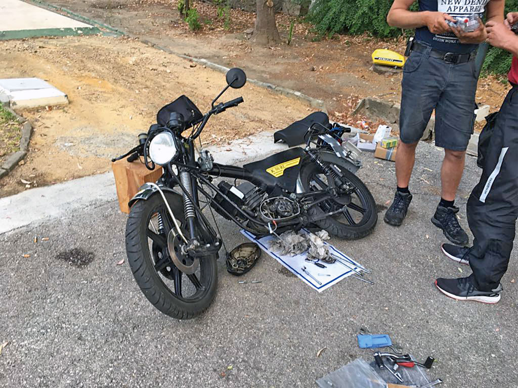 Wasserpumpe defekt - Mit 50 ccm nach Gibraltar und zurück 