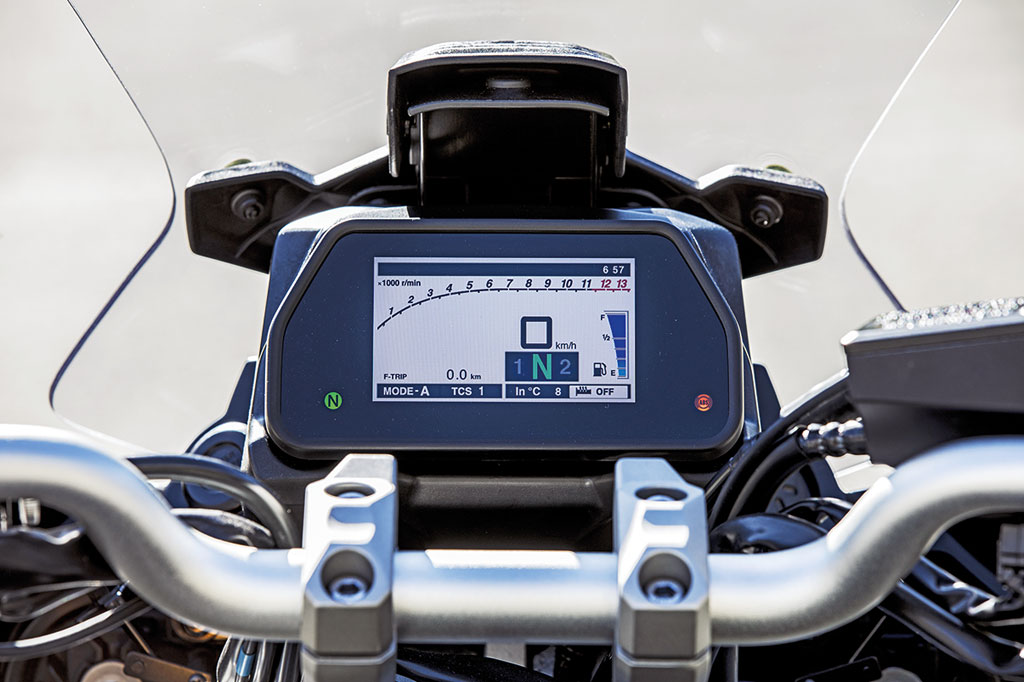 Cockpit Yamaha Tracer 900 GT, Modell 2018